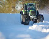 Ciągnik 4x4: Jak dobrać opony, by nie zniszczyć napędu?