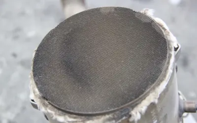 DPF Volvo: Wypalanie filtra krok po kroku uniknij drogich napraw!