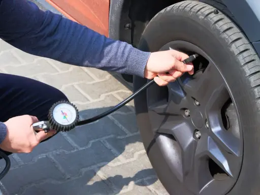 Ile powietrza w oponach? Klucz do bezpieczeństwa i oszczędności