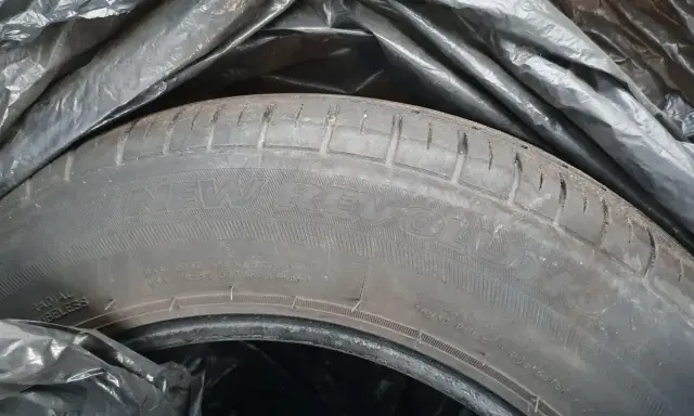 Wysyłka 4 opon kurierem: Ile kosztuje i jak wysłać najtaniej?