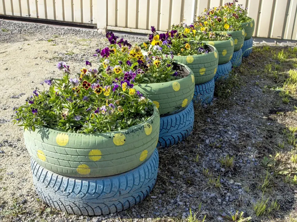 kwietnik z opony DIY